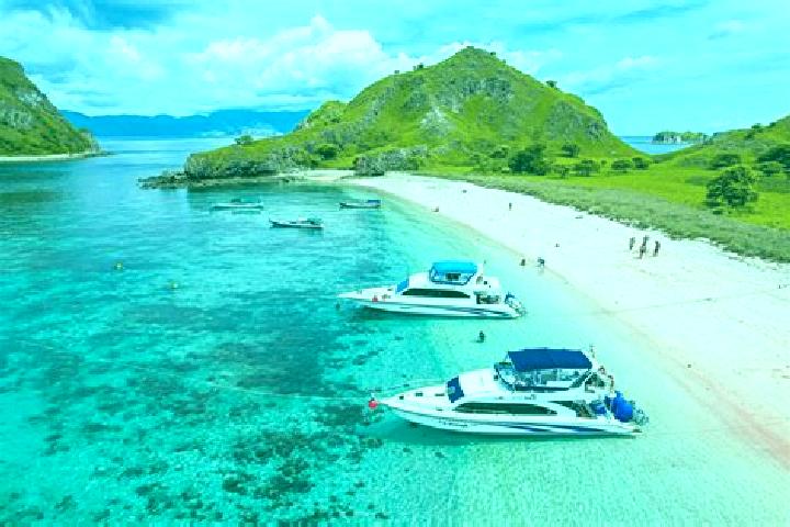Olivia, 22 — Escort in Labuan Bajo, Indonesia