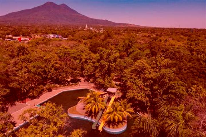 Olivia, 22 — Escort in Zacatecoluca, El Salvador