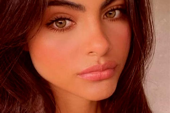Olivia, 23, a brunette brown-eyed european companion based in Al Hadar. Offering 69, Domination, Tantra, Couples. Available for incall and outcall, day and e...