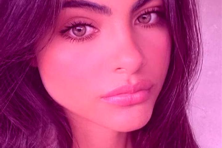 Olivia, 23, a chestnut dark-eyed european companion based in El Sinaloense. Offering Roleplay, Domination, GFE, Girlfriend Experience. Available for incall a...