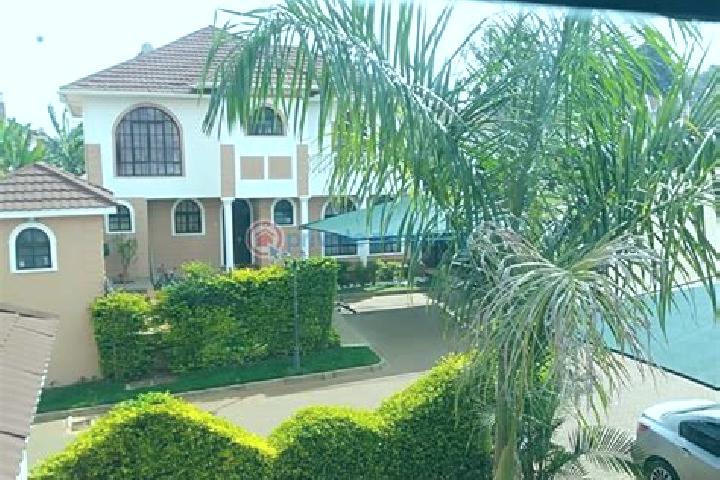 Olivia, 23 — Escort in Kiambu, Kenya