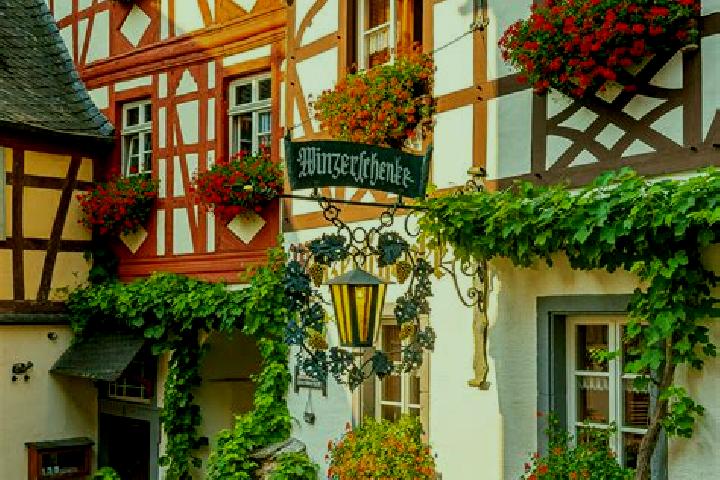 Olivia, 23 — Escort in Nausnitz, Germany