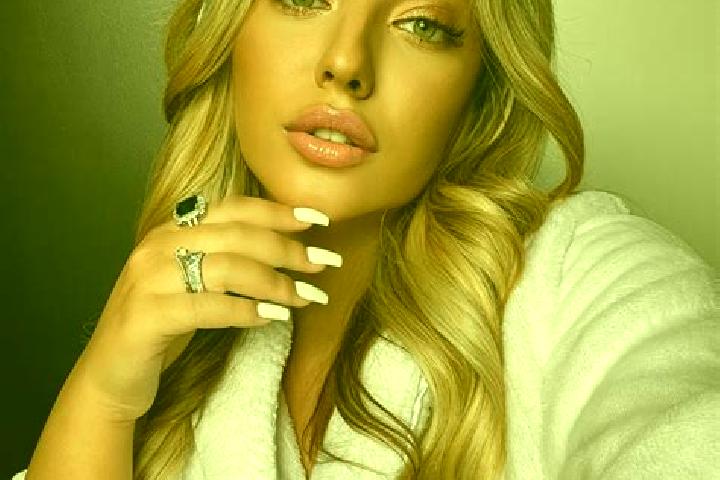 Olivia, 23 — Escort in Ozernyy, Russia
