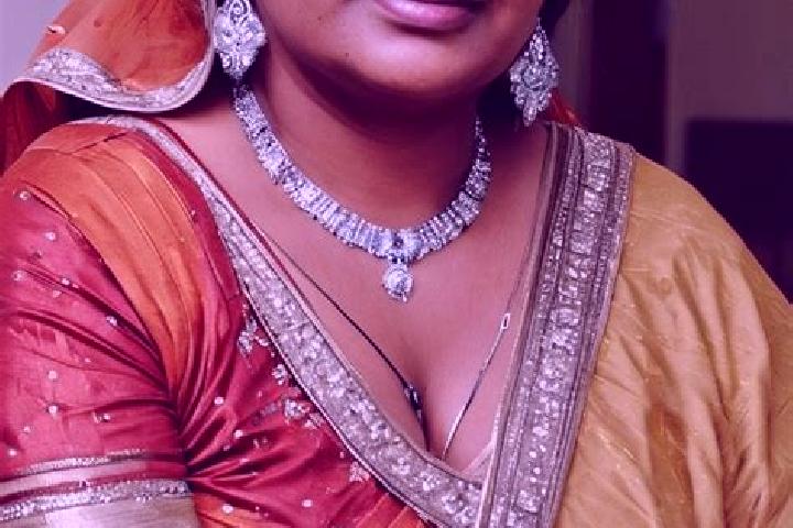 Olivia, 23 — Escort in Singhesar Asthan, India