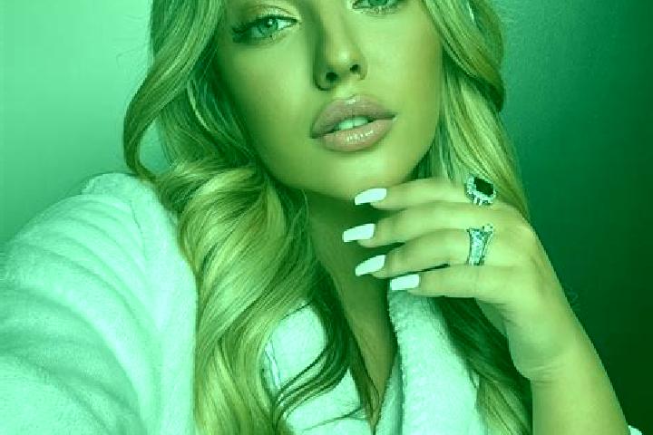 Olivia, 23 — Escort in Usyatskoye, Russia