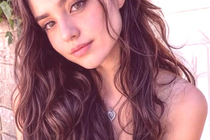Olivia, 24, a auburn hazel-eyed middle eastern companion based in Ottobrunn bei Muenchen. Offering 69, Roleplay, Duos, Travel Companion. Available for incall...