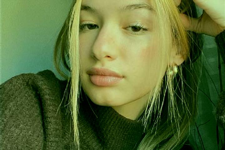 Olivia, 24, a blonde brown-eyed mediterranean companion based in Rydaholm. Offering Overnight, Couples, Erotic Massage, Duos, Domination. Available for incal...