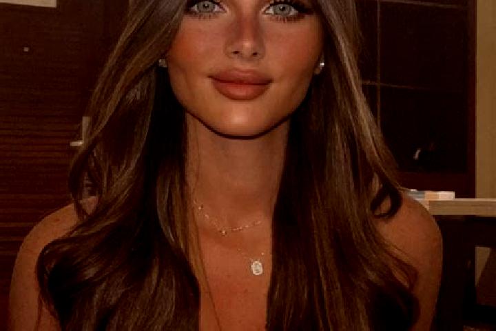 Olivia, 24, a brunette dark-eyed slavic companion based in Mazowe. Offering Couples, GFE, Party Girl, Domination. Available for incall and outcall, overnight...