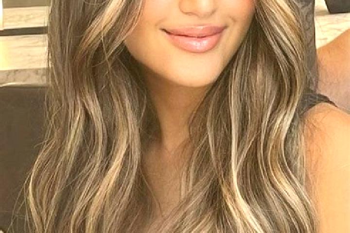 Olivia, 24, a dark blonde brown-eyed mediterranean companion based in Wuquan. Offering Erotic Massage, Deep French Kissing, Fetish, CIM. Available for incall...