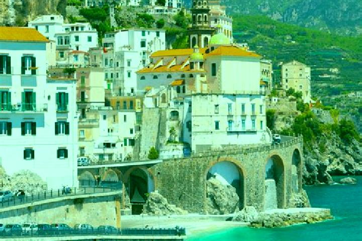 Olivia, 24 — Escort in Moncestino, Italy
