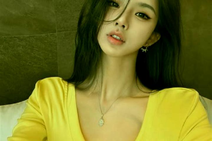 Olivia, 24 — Escort in Xiayuan, China