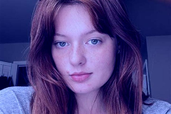 Olivia, 25, a auburn brown-eyed caucasian companion based in Gorunesti. Offering Roleplay, Deep French Kissing, GFE. Available for incall and outcall, day an...