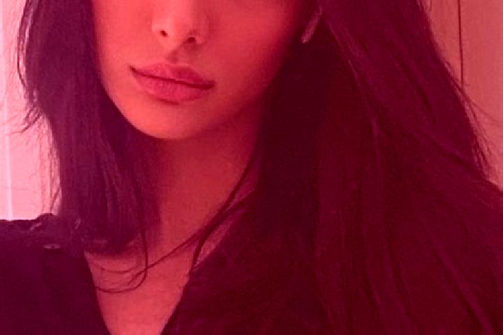 Olivia, 25, a black dark-eyed middle eastern companion based in Bounda. Offering CIM, Tantra, OWO, GFE. Available for incall and outcall, day and evening dates.