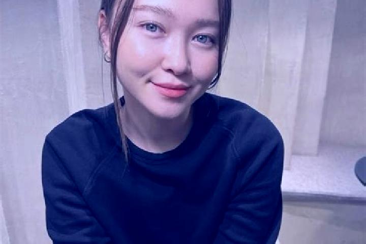 Olivia, 25, a chestnut blue-eyed asian companion based in Burgh le Marsh. Offering Travel Companion, Couples. Available for incall and outcall, day and eveni...