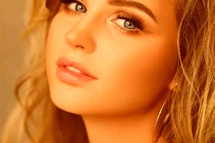 Olivia, 25, a dark blonde blue-eyed middle eastern companion based in Palazzolo Vercellese. Offering Dinner Date, Travel Companion, Striptease, Erotic Massag...