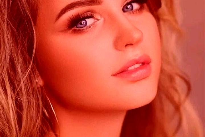 Olivia, 25, a dark blonde blue-eyed middle eastern companion based in Plufur. Offering Duos, Erotic Massage, Tantra. Available for incall and outcall, overni...