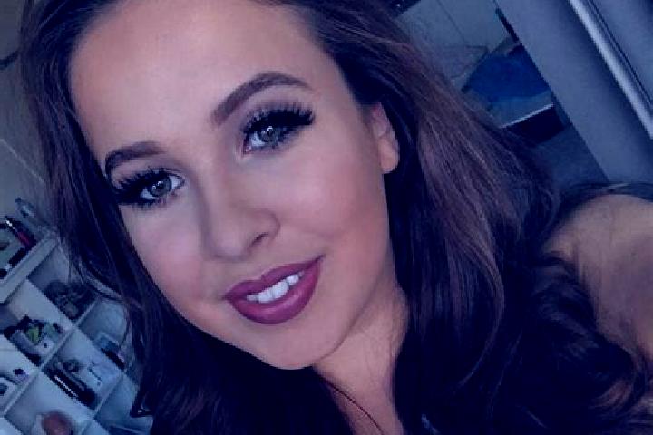 Olivia, 25, a red grey-eyed european companion based in Saint-Remy-sur-Avre. Offering Couples, OWO, Striptease. Available for incall and outcall, overnight b...