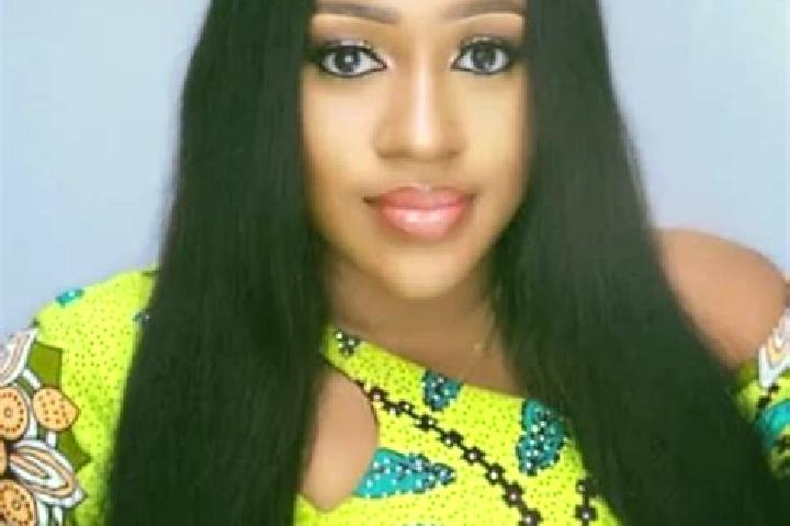 Olivia, 25 — Escort in Lagdo, Cameroon