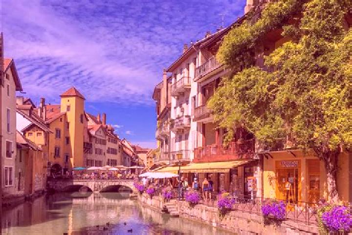 Olivia, 25 — Escort in Nant, France