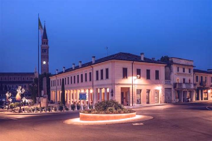 Olivia, 25 — Escort in Pieve di Soligo, Italy