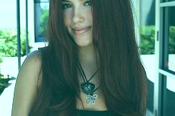 Olivia, 26, a auburn dark-eyed mixed companion based in Alf. Offering Massage, CIM, Dinner Date. Available for incall and outcall, overnight bookings available.