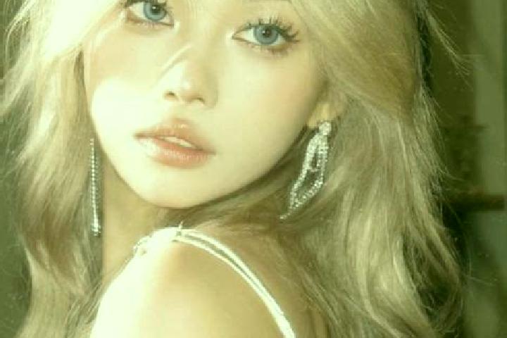 Olivia, 26, a blonde blue-eyed asian companion based in Hanu Conachi. Offering Overnight, Roleplay, Duos. Available for incall and outcall, overnight booking...