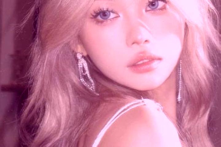 Olivia, 26, a blonde blue-eyed asian companion based in Kunshan. Offering CIM, Deep French Kissing, Couples. Available for incall and outcall, overnight book...