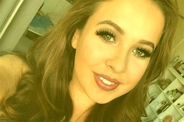 Olivia, 26, a chestnut amber-eyed mixed companion based in East Gosford. Offering Duos, Travel Companion, Party Girl, Prostate Massage, Striptease. Available...