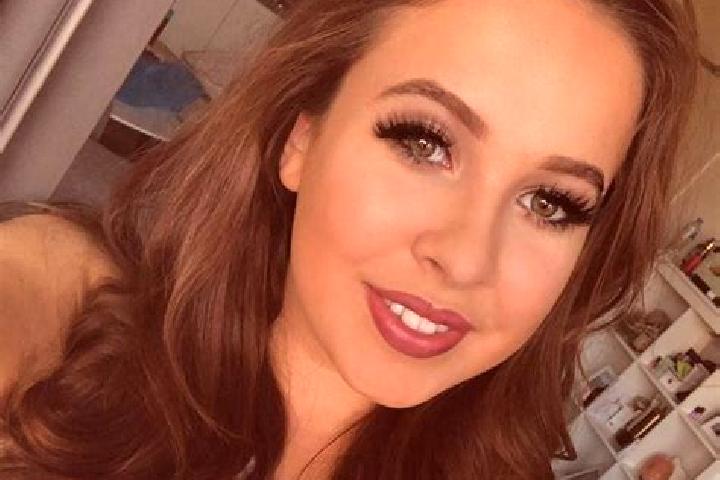Olivia, 26, a dark blonde amber-eyed mixed companion based in Cranbrook. Offering Massage, Overnight, Dinner Date. Available for incall and outcall, overnigh...