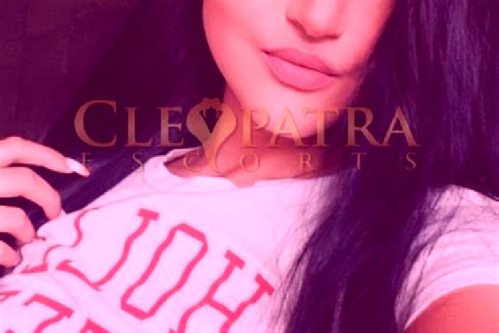 Olivia, 26, a red dark-eyed ebony companion based in Chenay. Offering GFE, OWO, Duos, Striptease, Tantra. Available for incall and outcall, overnight booking...