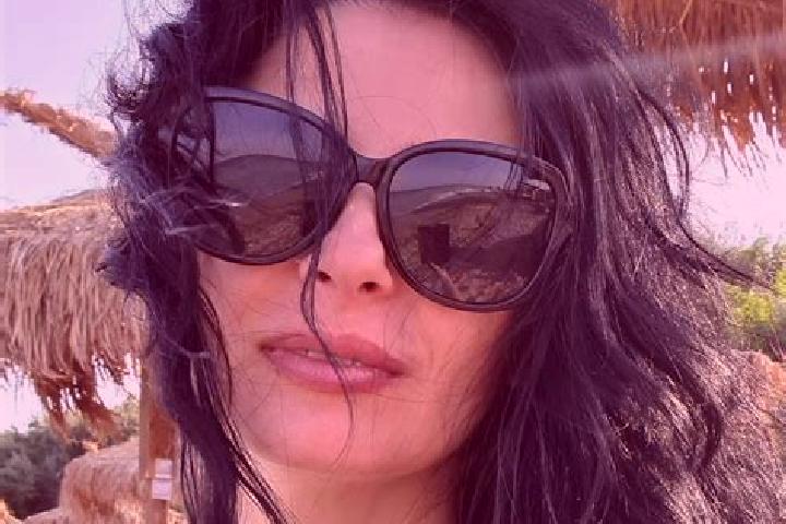 Olivia, 26 — Escort in Golumbu, Romania