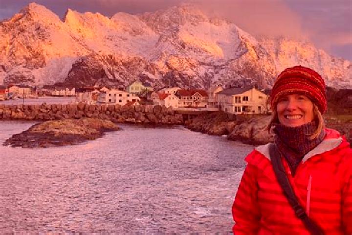 Olivia, 26 — Escort in Honefoss, Norway