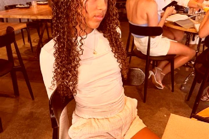 Olivia, 26 — Escort in Polongan Daja, Indonesia