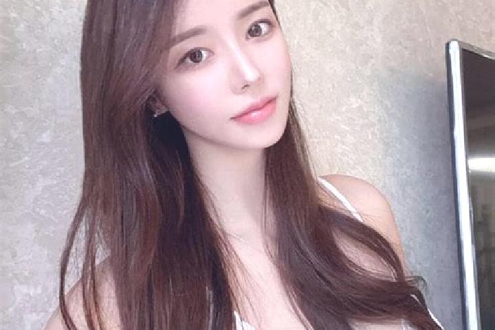 Olivia, 26 — Escort in Shanglaxiu, China