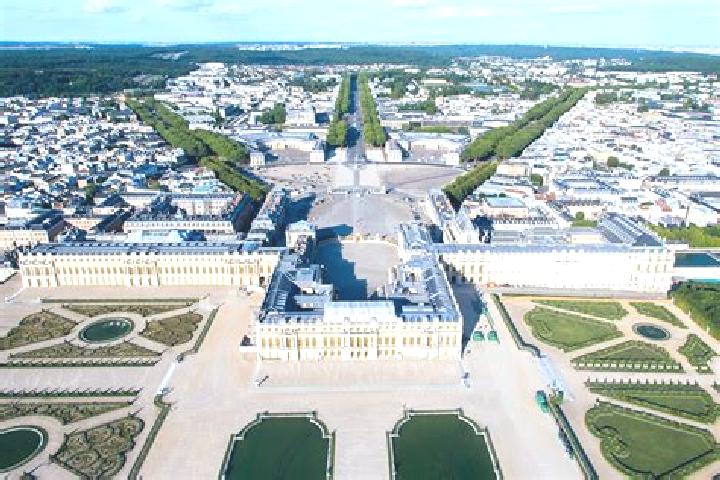 Olivia, 26 — Escort in Versailles, France