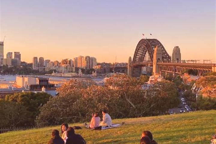 Olivia, 27 — Escort in Chapel Hill, Australia