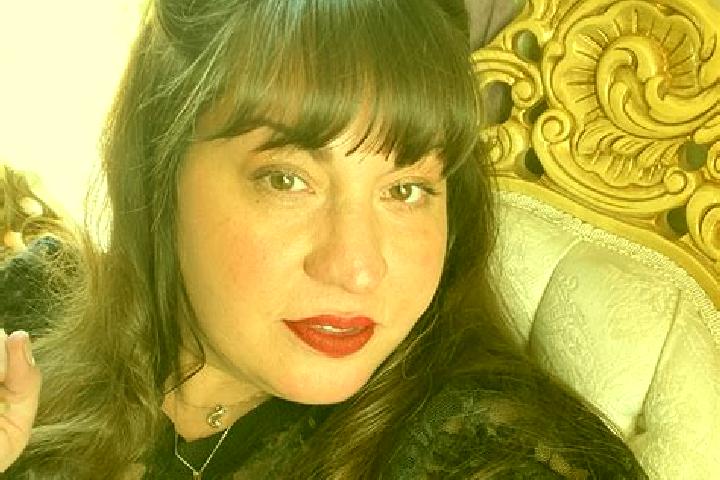 Olivia, 27 — Escort in Flora Vista, United States
