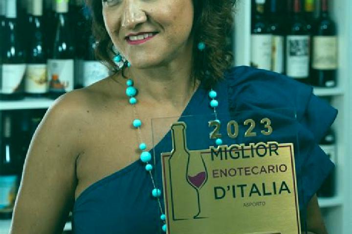 Olivia, 27 — Escort in Misterbianco, Italy