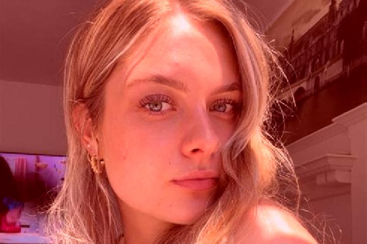 Olivia, 27 — Escort in Saanichton, Canada