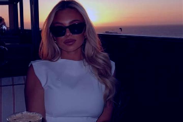 Olivia, 27 — Escort in Sutton Courtenay, United Kingdom
