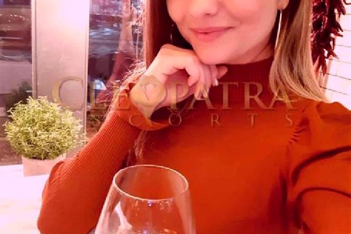 Olivia, 28, a blonde amber-eyed slavic companion based in Puerres. Offering Dinner Date, Erotic Massage, OWO, Striptease, BDSM. Available for incall and outc...