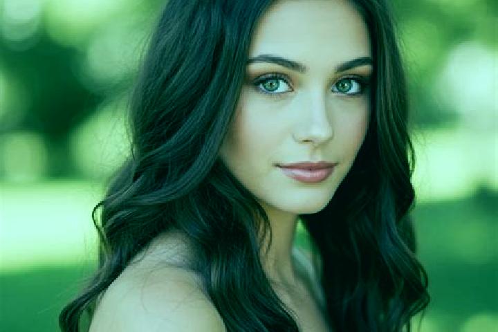 Olivia, 28, a dark blonde hazel-eyed caucasian companion based in Karcsa. Offering CIM, 69, Massage, Party Girl. Available for incall and outcall, day and ev...