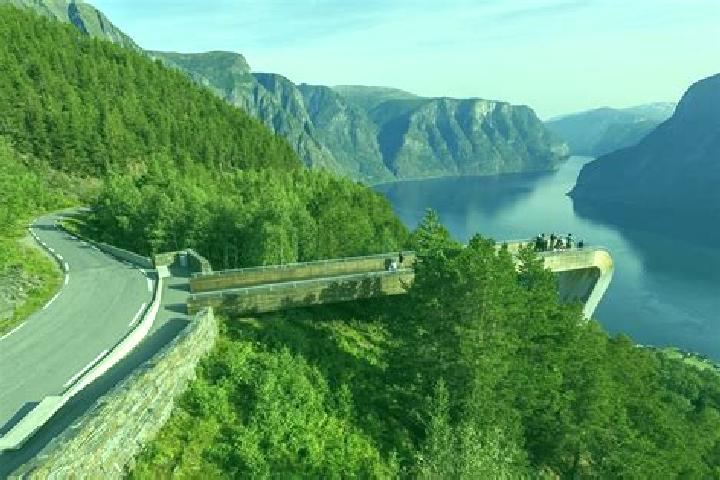 Olivia, 28 — Escort in Masfjorden, Norway