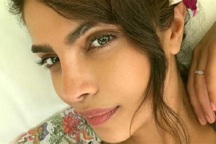 Olivia, 28 — Escort in Munshat Ali Agha, Egypt