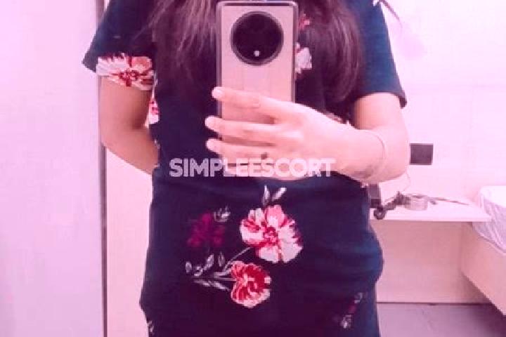 Olivia, 28 — Escort in Orel-Izumrud, Russia