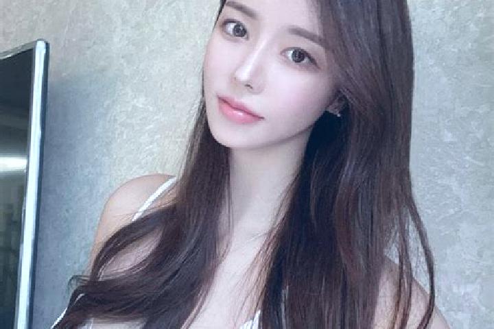 Olivia, 28 — Escort in Sa ertu, China