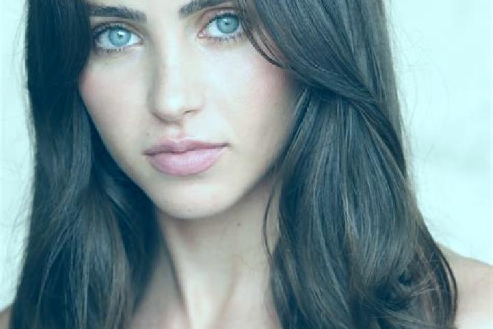 Olivia, 29, a brunette blue-eyed indian companion based in Hlusha. Offering Striptease, Couples, GFE. Available for incall and outcall, day and evening dates.