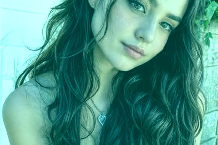 Olivia, 29, a brunette hazel-eyed middle eastern companion based in Otopeni. Offering CIM, A-Level, 69. Available for incall and outcall, day and evening dates.