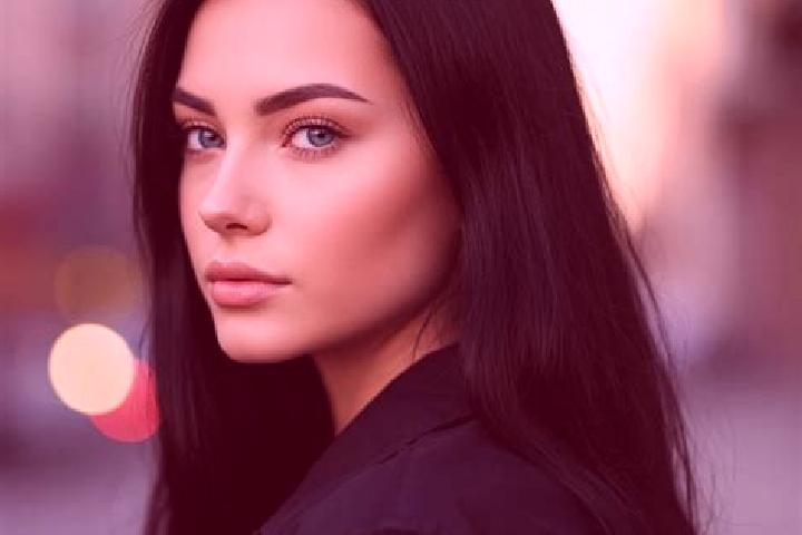 Olivia, 29, a chestnut blue-eyed latina companion based in Favari-Avatanei. Offering GFE, Erotic Massage, Massage, Dinner Date, Deep French Kissing. Availabl...