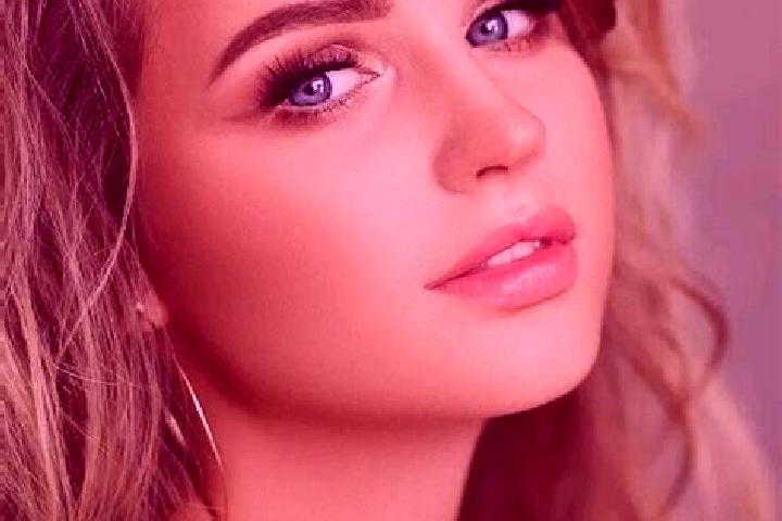 Olivia, 29, a dark blonde blue-eyed middle eastern companion based in Machinda. Offering Roleplay, Tantra, Dinner Date, Travel Companion, 69. Available for i...